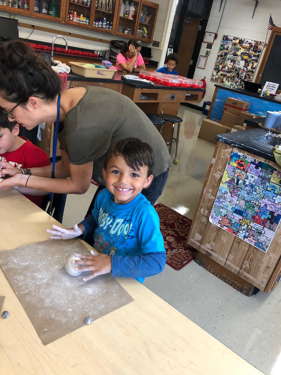 godbold7545's tweet photo. We enjoyed making coil pots in art with Mrs. Shanteau🤗 https://t.co/HAXB9IhxcM
