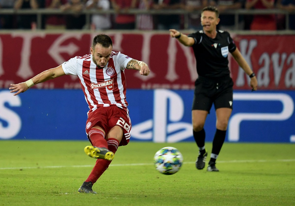 ChampionsLeague's tweet photo. 2-0 down? No problem.

@olympiacosfc 👏👏👏

#UCL https://t.co/Q4vlxxIQEv