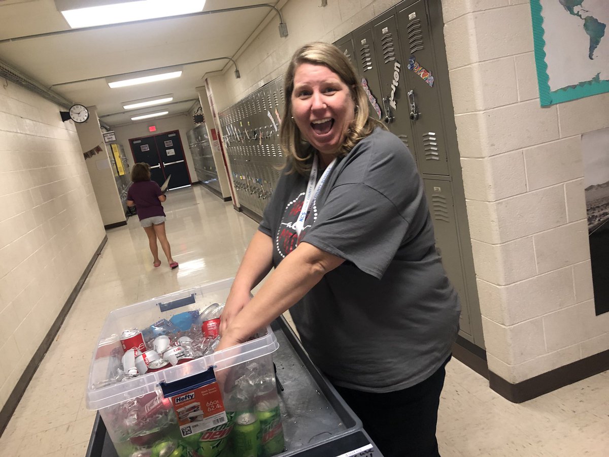 Jessica112616's tweet photo. The caffeine and candy cart makes for a happy afternoon! Our teachers are the best!!! #HMSAllIn https://t.co/KiLgkUNr7C