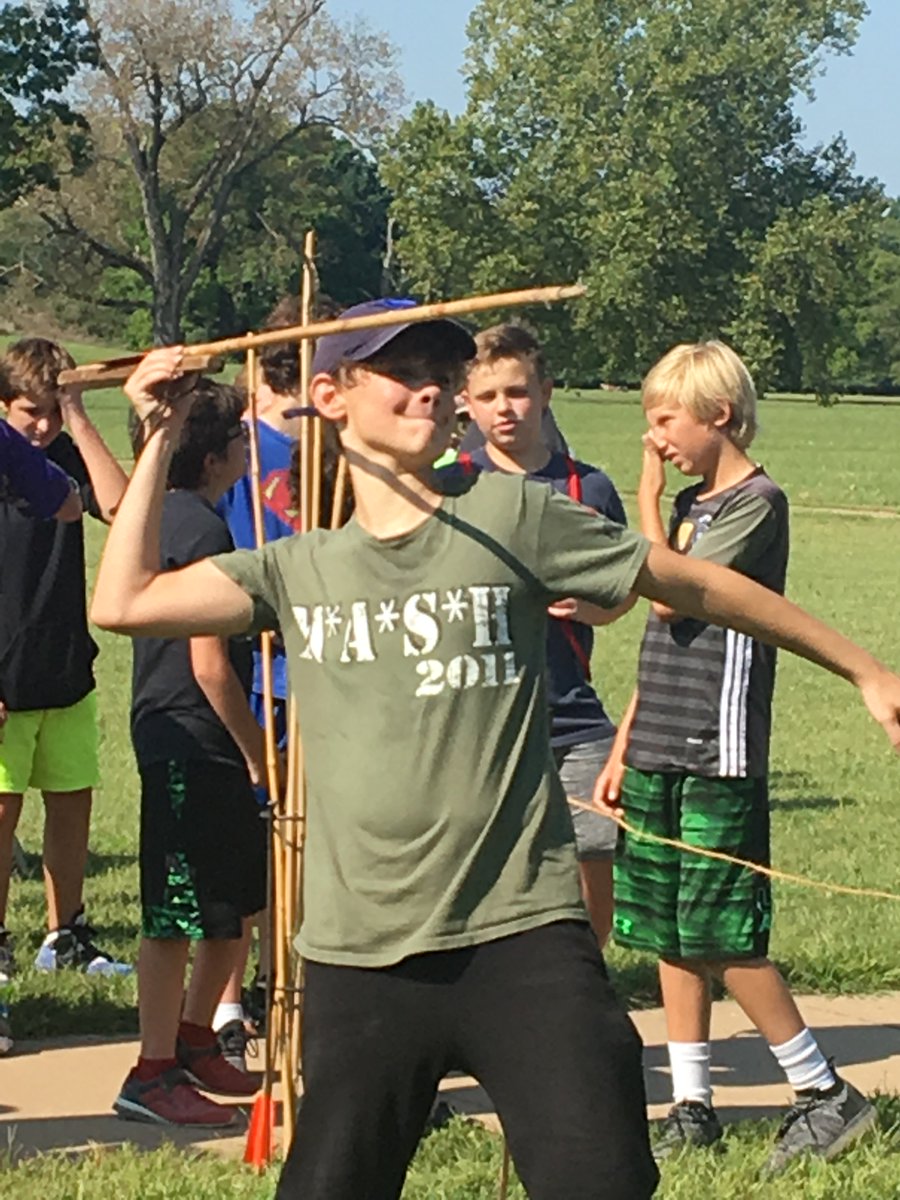 RogersMiddleSch's tweet photo. 7ty grade Team Hawk and Team Falcon ventured to @CahokiaMounds today! They also took over @AfftonSchools Instagram feed! Check them out. @RogersMiddleSch #HAWKsquawk #FearlessFalcons #afftonstrong https://t.co/B72KhSEkPn