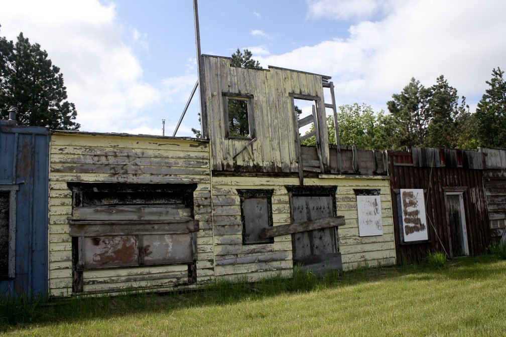 StephenGarone's tweet photo. Easily accessible #Rockerville, #SouthDakota, is one of the world's best #ghosttowns. Learn more at https://t.co/39Xn0jks0A 🇺🇸 https://t.co/B1PbYPRVqh