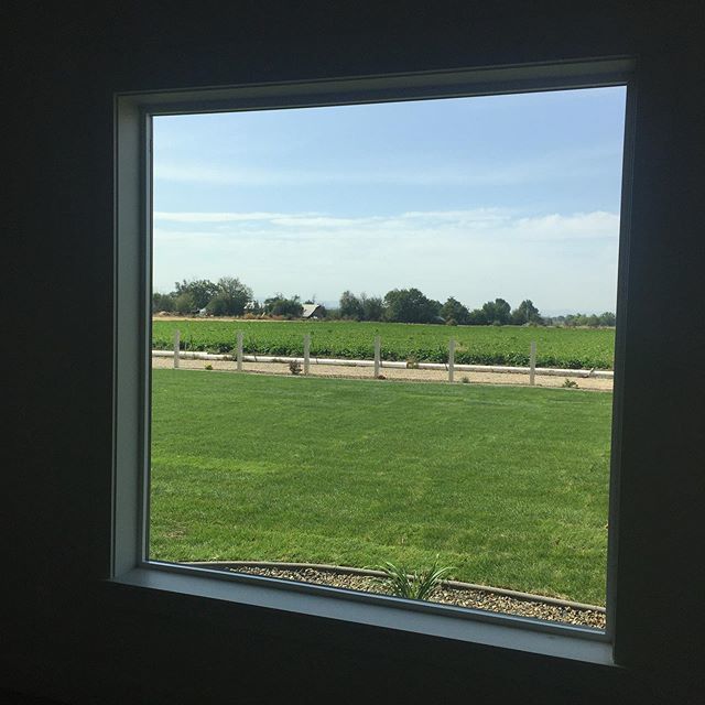 PagesWindows's tweet image. Now that is a view I could get used to! Doing a final walk through to make sure all windows are functioning properly ift.tt/34T11R5