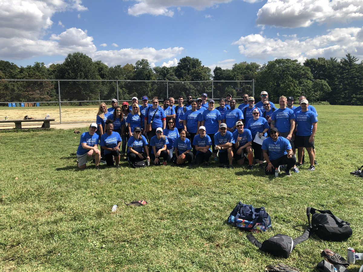 emurphy7's tweet photo. Team @comcastbusiness #givingthemthebusiness #iwork4Comcast https://t.co/WDE1q6cedX