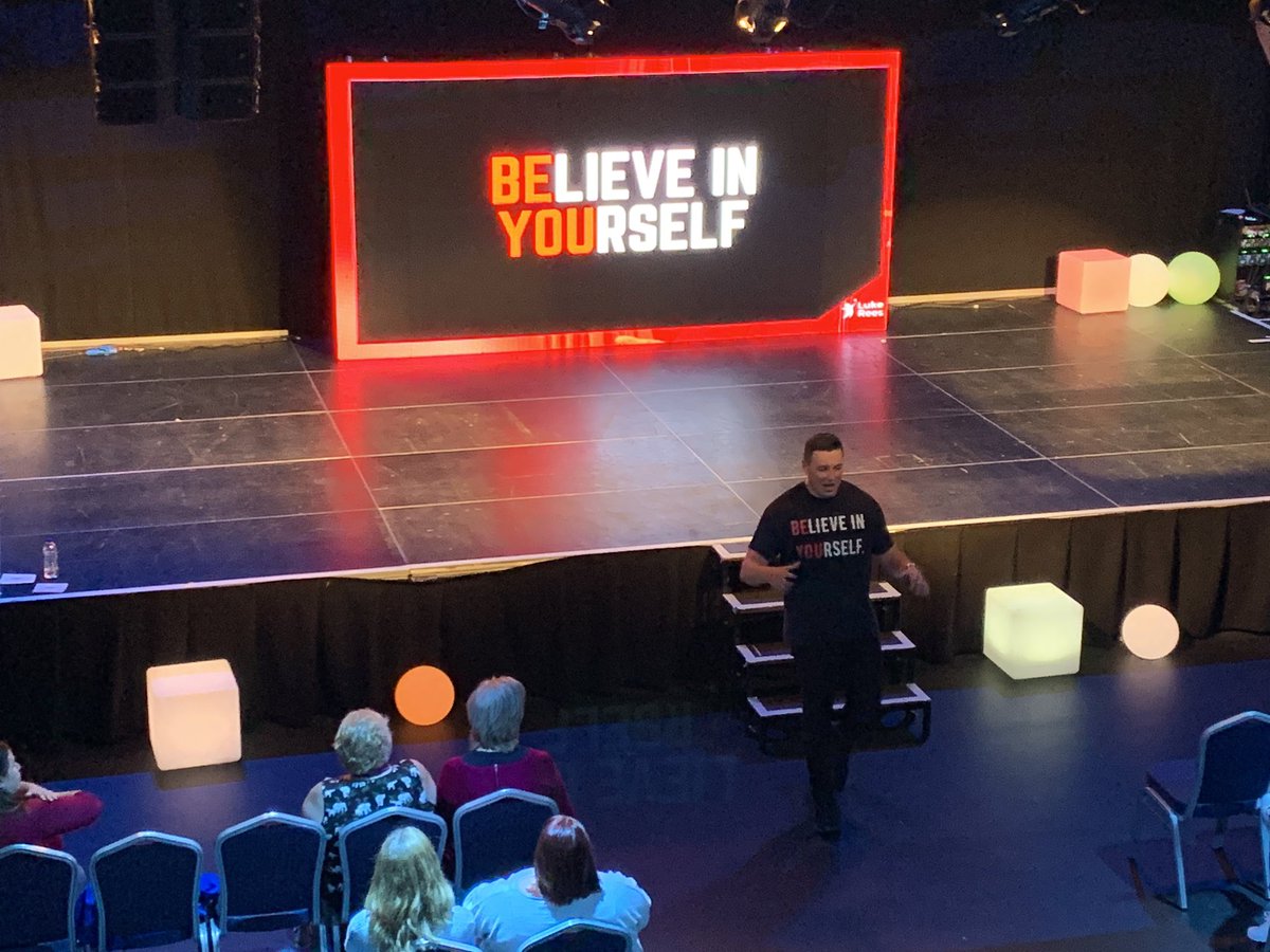 jaynee_30's tweet photo. What a day! Feeling proud to work for @Linc_Cymru after another fantastic staff conference and superbly inspiring talks from @lukereesuk and @polarbearpirate #OneLinc https://t.co/NCCh9tBY2b