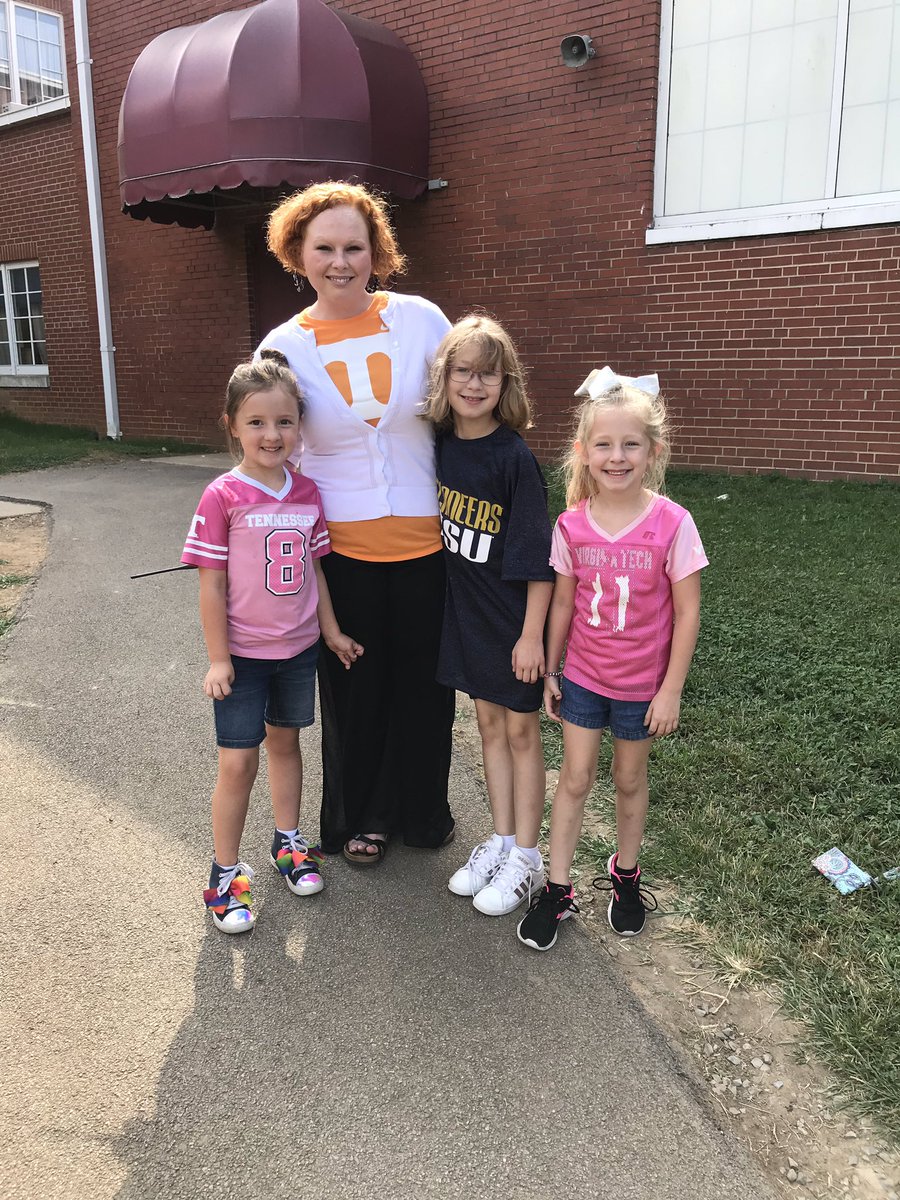 koaks_blair's tweet photo. The Future is so bright for these Coyotes @KCS_Kennedy @KCS_District #PoGWeek2019 #higherlevellearning https://t.co/9689HpKhLb