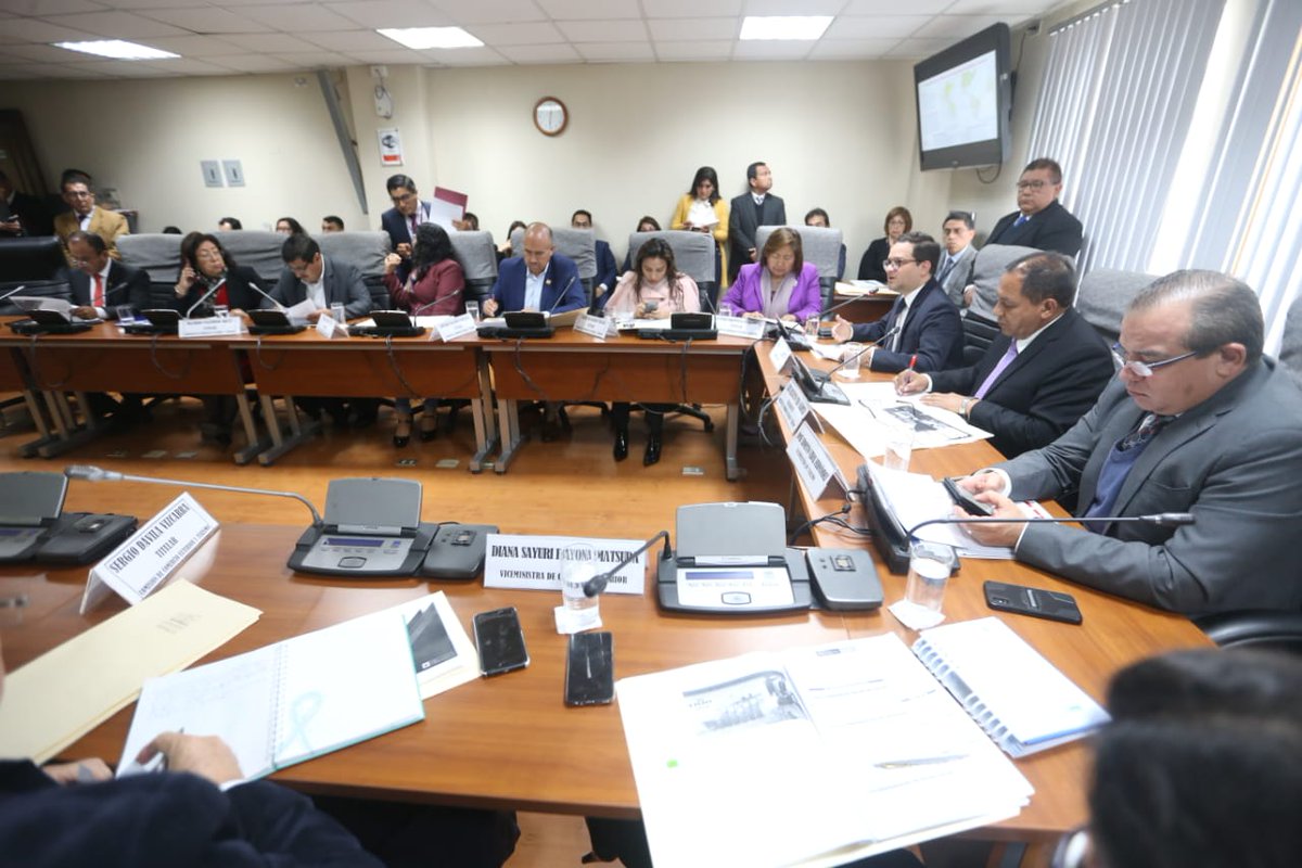 congresoperu's tweet photo. [AHORA] El titular del @MINCETUR, Edgar Vásquez Vela, expone la política, planes y acciones que viene ejecutando su sector en la Comisión de Comercio Exterior y Turismo. https://t.co/XwndZ5YCLc