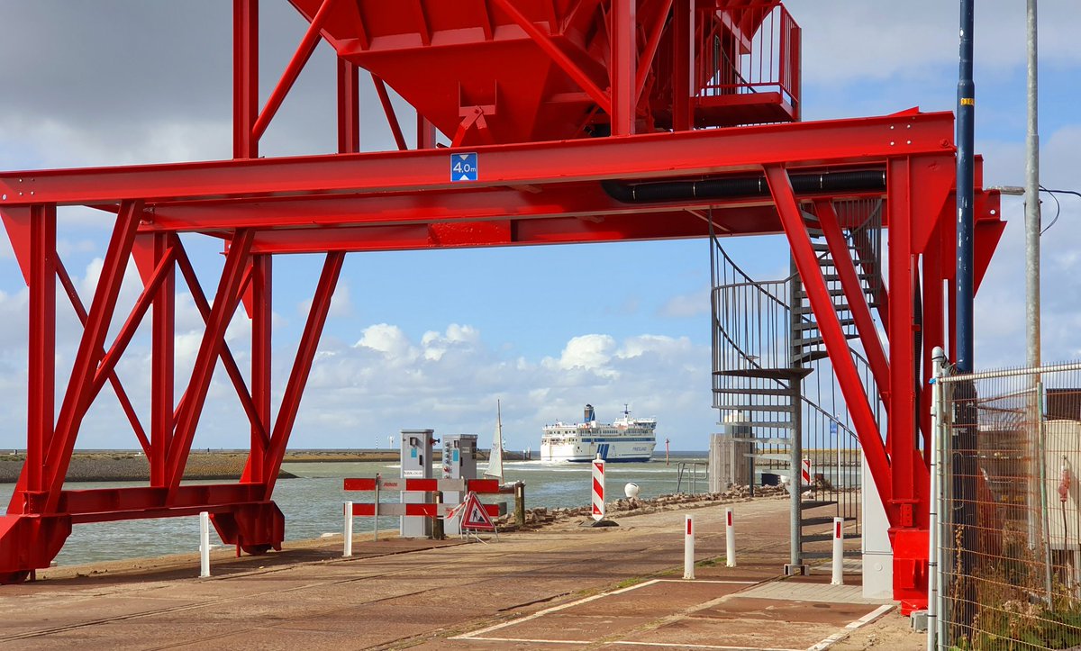 ArjaKastelein's tweet photo. #trechter #overnachten #harlingen #harlingenwelkomaanzee #fryslân #bootje https://t.co/higf2nmW7s