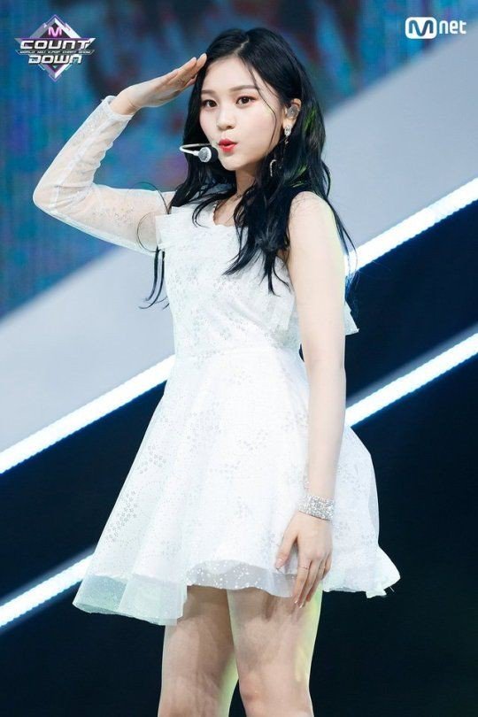 UmnhaP's tweet photo. #smollsline #umnha #GFRIEND
#Eunha #Umji #EunhaxUmji
#JungEunbi #KimYewon https://t.co/83qSJHl4m9