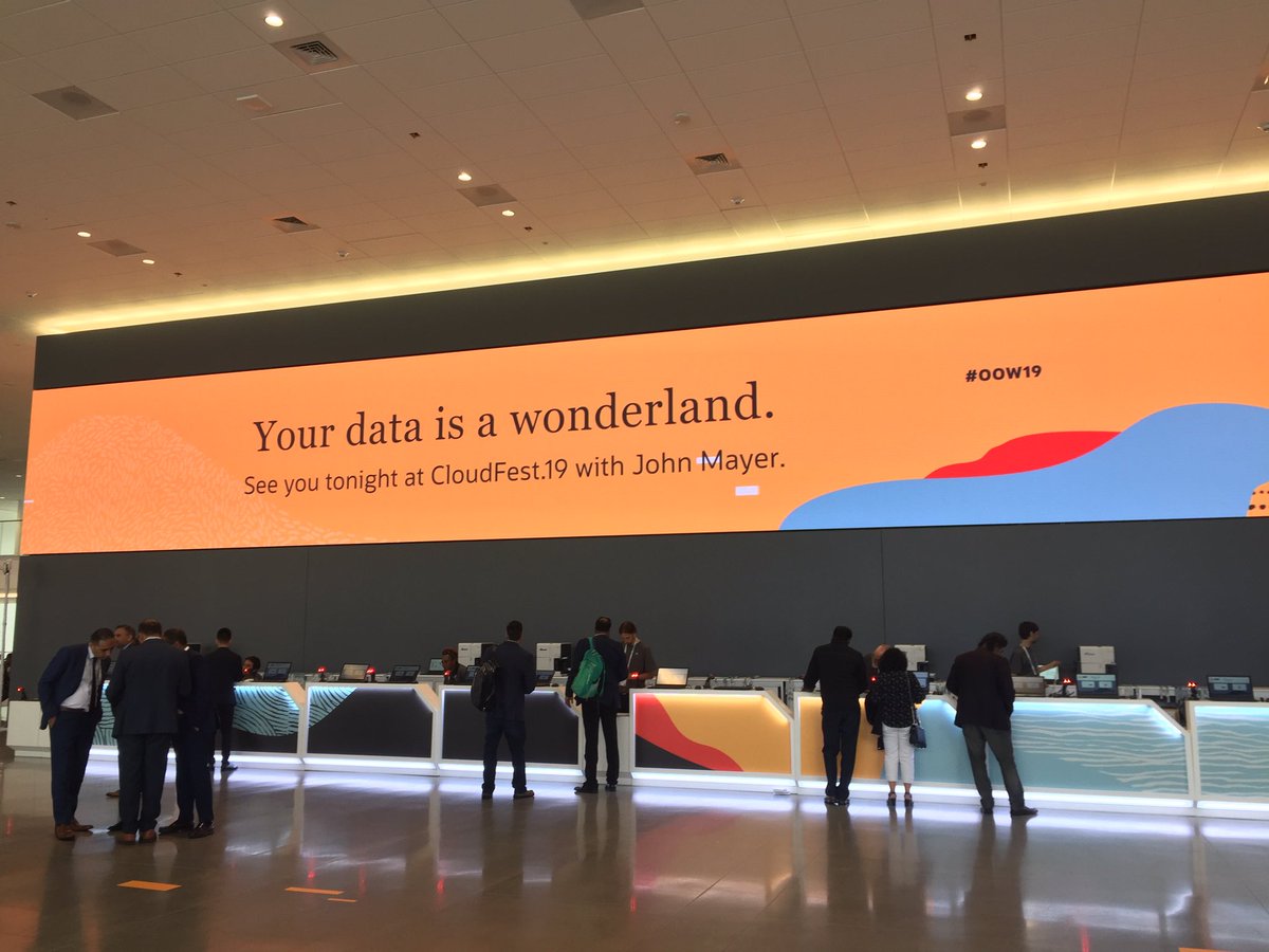 sasprea's tweet photo. TFW your dumb @JohnMayer reference survives multiple reviews to appear on a giant digital display. 😎🥇💥 #copywritingwin #oow19 @oracleopenworld https://t.co/Sk3dWnzYJa