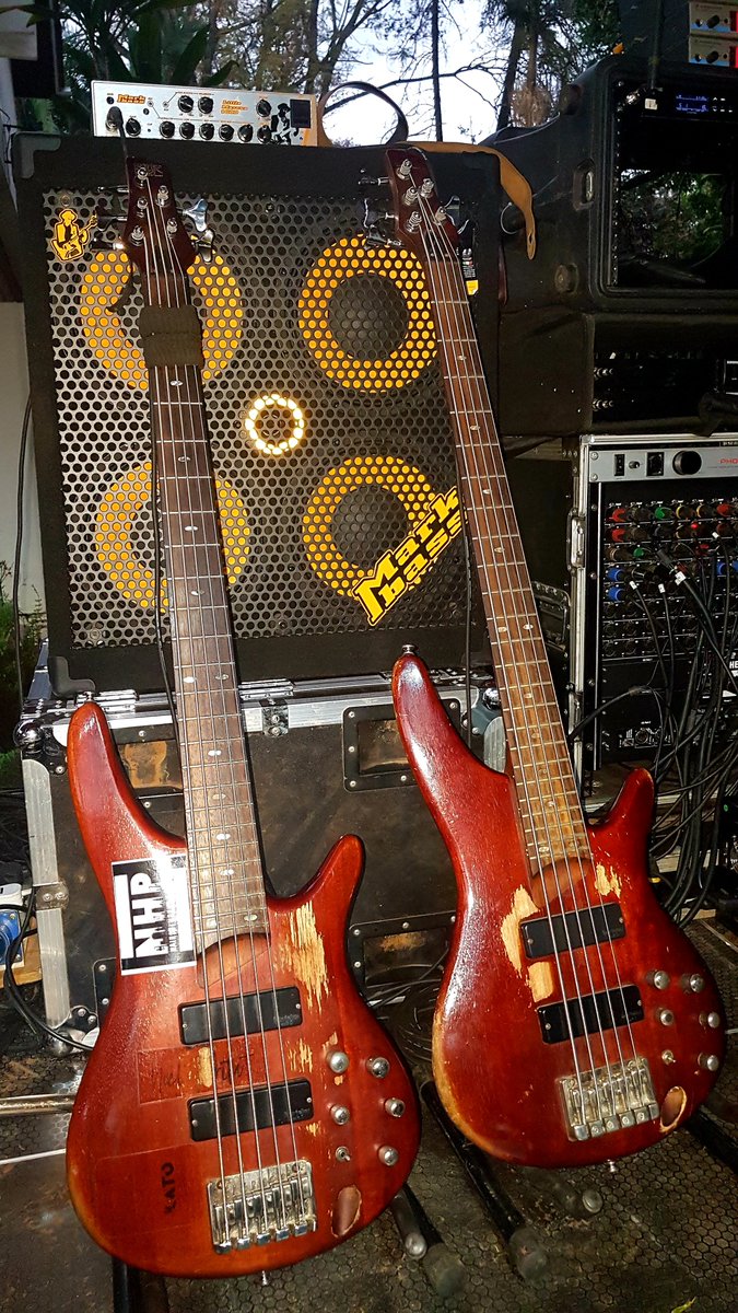 MoiseBasinza's tweet photo. All #Ibanez the best gear ever, the best gear of all...
#markbass the best amp forever!
#BartoliniPickups one that never disappoint.
@ibanezofficial @MarkbassAmps @BartoliniPUPS #Musicconnectspeople https://t.co/IybiYs02im