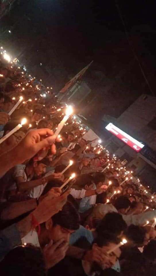 A Huge crowd with CandleLights Rally held at MirpurMathelo (Home Town of Dr #NimritaKumari ) .They Show Solidarity with his Family & Relative which were also present there.
#JusticeForNimerta #JusticeForNimirta