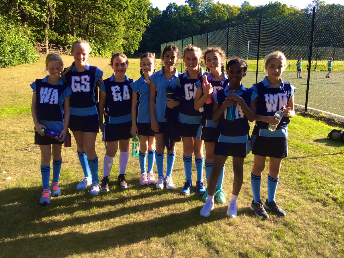 CFS_Sport's tweet photo. A super performance and 4th place for our Year 6 netballers this afternoon, thank you to @TheMaristSchool for hosting another excellent tournament! Lovely to see some @CoworthFlexSch past pupils as well! #CFSY6 #netball https://t.co/aNNgg4kPTw