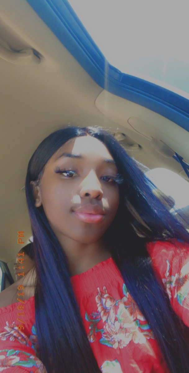 pytt_de's tweet photo. keep it fine you know them G's love a dime 🧝🏾‍♀️💎 https://t.co/YKbmSB3U49