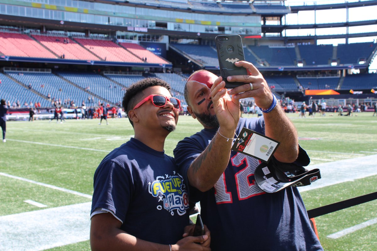 NewEnglandDairy's tweet photo. This could be you! Support 10 yrs of @FUTP60 - bid for your chance to be VIP at the #pats #jets game this Sunday: https://t.co/VI2CL0ROIL #Patriots #NewEnglandPatriots https://t.co/SrILRyzJwb
