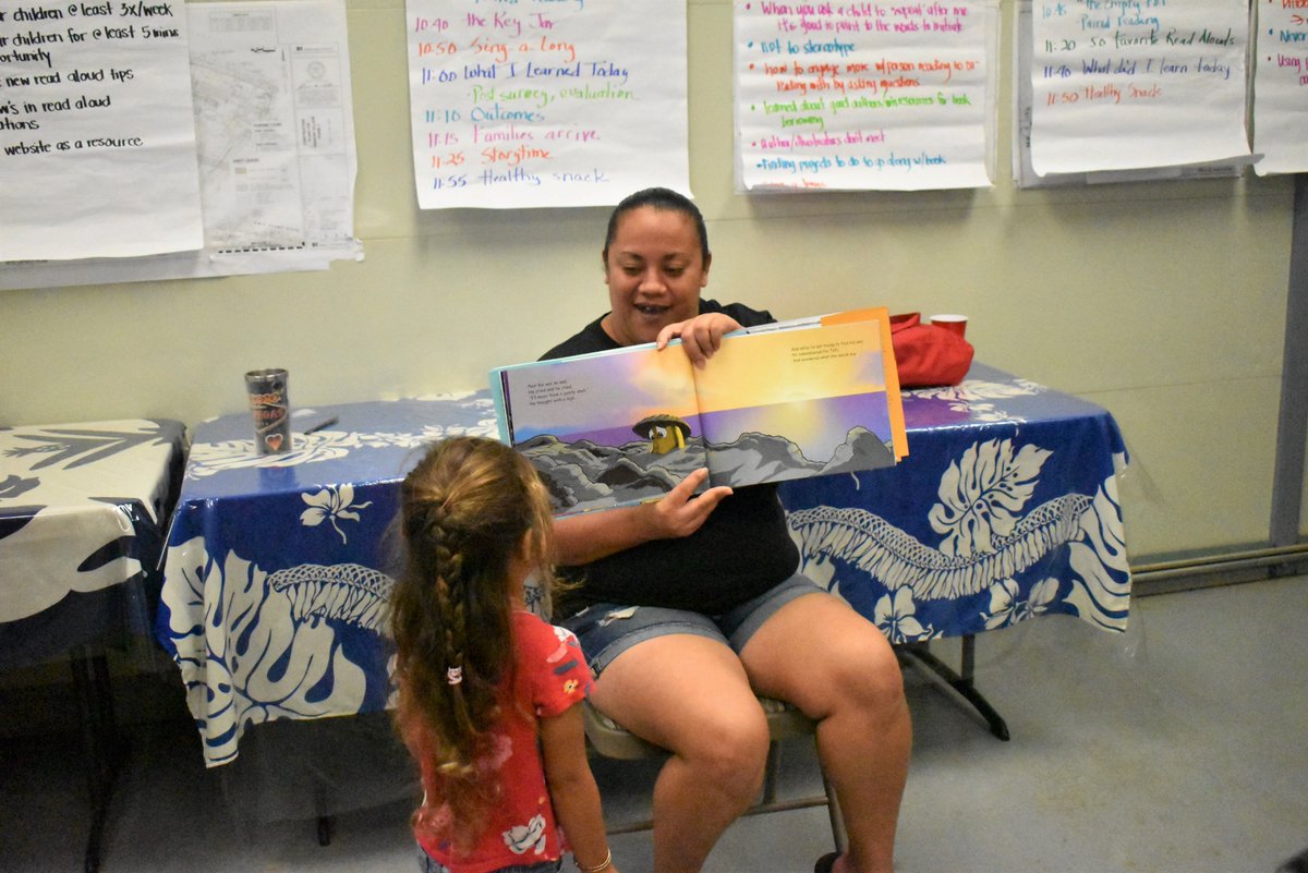 ReadToMeIntl's tweet photo. Smiles, reading, and making memories! Look at these families from our Parent Reading Program take off as they read fun-filled books to their children. #PowerofReading https://t.co/rIwW6XLAEH