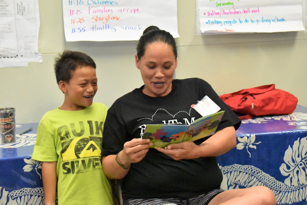 ReadToMeIntl's tweet photo. Smiles, reading, and making memories! Look at these families from our Parent Reading Program take off as they read fun-filled books to their children. #PowerofReading https://t.co/rIwW6XLAEH