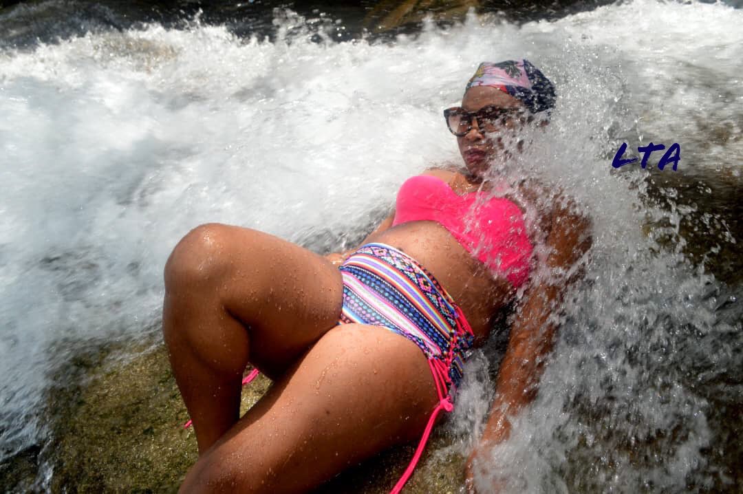 lightuptourage1's tweet photo. #Haiti🇭🇹🇭🇹🇭🇹
#Plateau central 
#Saut-d’eau
#Light up tour Agency 
#local tourism 2019
#Beautiful Haitian girls
#Beautiful people
#Cool people 
#Nice landscape 
#Incredible water flow 

Let’s value our natural resources 🏝🏝🏝🏝 https://t.co/vL0eyWVume