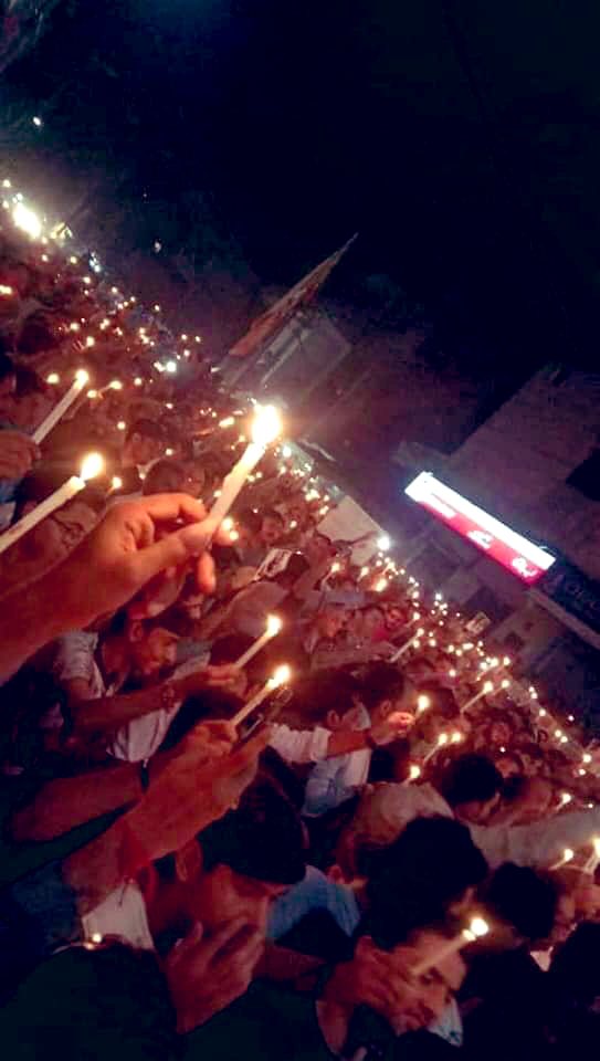 Sangrisaeed's tweet photo. اسی کو #سندھ کہتے ہین ۔! 

#کراچی سے #کشمور تک  ساری سندھ #نمرتا کے قتل خلاف احتجاج کر رہی ہے، جس مین ہندو، مسلم، عیسائی ، سکھ، اردو، بلوچی زبان بولنے والے بھی شرکت کر رہے ہین ۔! 

#سندھ والے #ہندو سے بھی اتنا پیار کرتی ہے جتنا مسلمانوں سے۔

#JusticeForNimerta https://t.co/EnUfT2vAxu