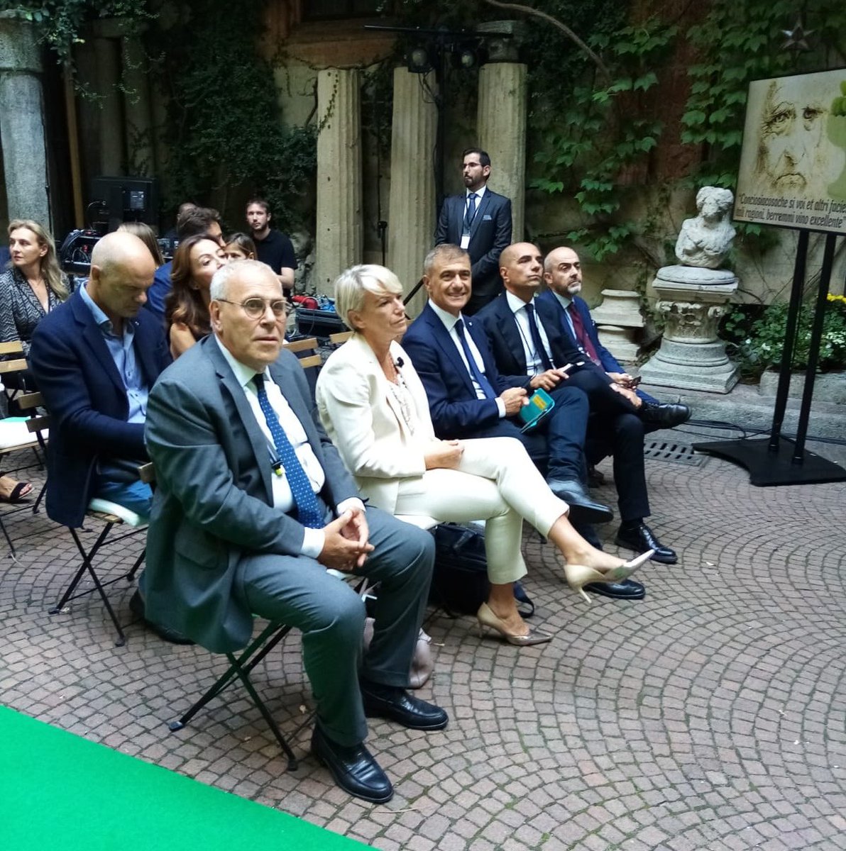 EdTroiano's tweet photo. OGGI A MILANO
‘Dal Campo…alla Vigna’: progetto Filiera Aceto 100% italiana, sviluppato da Gruppo de Nigris per Fai
Armando de #NIGRIS, Ettore #Prandini, il procuratore capo Francesco Greco, @PecoraroScanio
Ha moderato @Clazzati Direttrice Mark Up
#Informacibo @savinovurchio https://t.co/cKErliIPcW