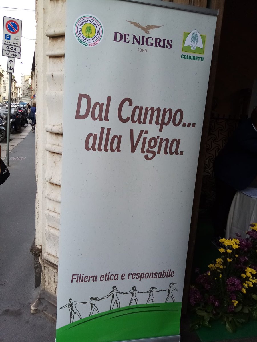 EdTroiano's tweet photo. OGGI A MILANO
‘Dal Campo…alla Vigna’: progetto Filiera Aceto 100% italiana, sviluppato da Gruppo de Nigris per Fai
Armando de #NIGRIS, Ettore #Prandini, il procuratore capo Francesco Greco, @PecoraroScanio
Ha moderato @Clazzati Direttrice Mark Up
#Informacibo @savinovurchio https://t.co/cKErliIPcW