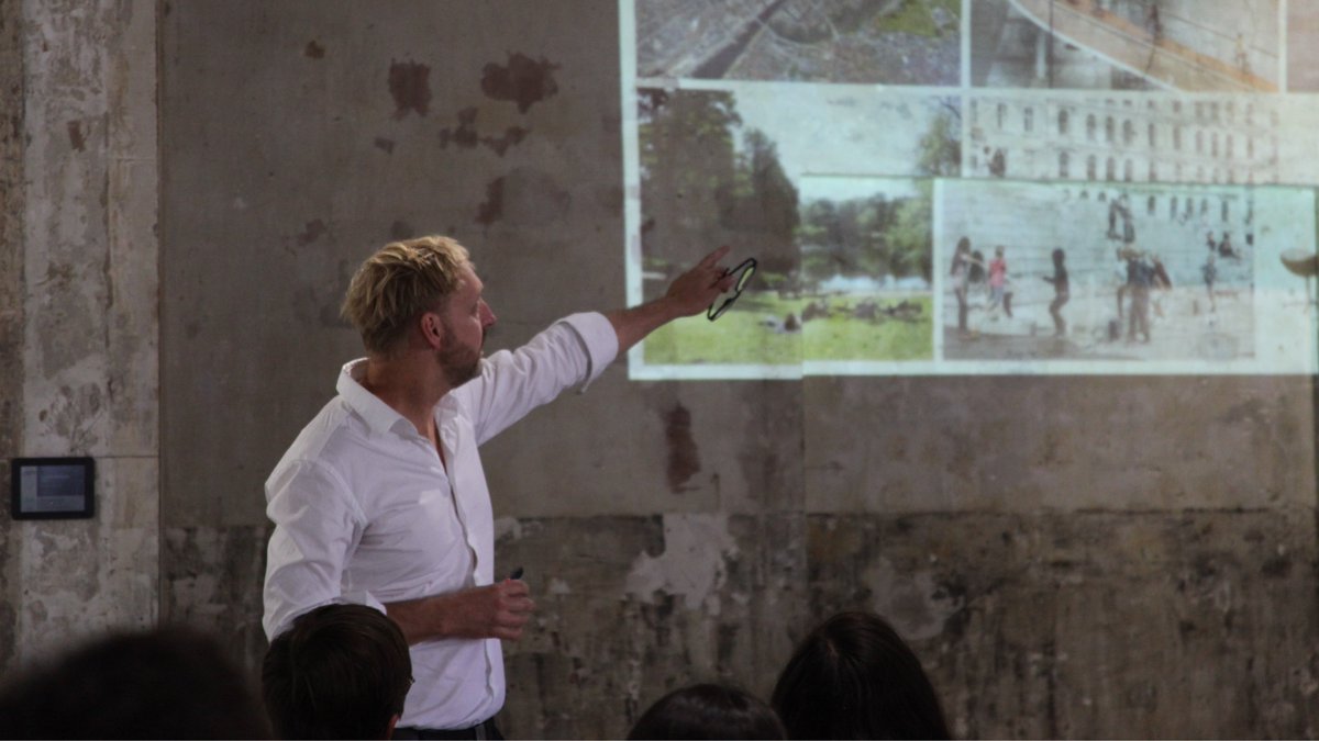 van_alen's tweet photo. Scenes from yesterday’s forum on the link between mental health &amp; the urban built environment w/@cli_au. Thanks to @blhassinger and reps from @nycHealthy, @GC_CUNY and @COOKFOXarch for their contributions and @HLArchitects for hosting us. https://t.co/WwIfkCe8be