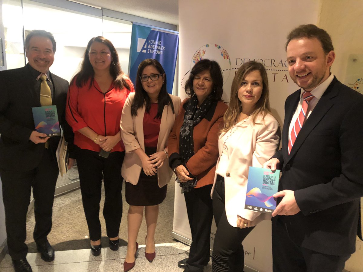 ddintorg's tweet photo. Muchas gracias al Congresista Francesco Petrozzi y a nuestras Keynote Speakers por participar en el Perú: Multi-Stakeholders Forum, un magnífico evento para deliberar sobre la cooperación digital en el marco de la ONU #PERUdigicoop #DigitalCooperation #DemocraciaDigital https://t.co/VdoRBGcPnZ