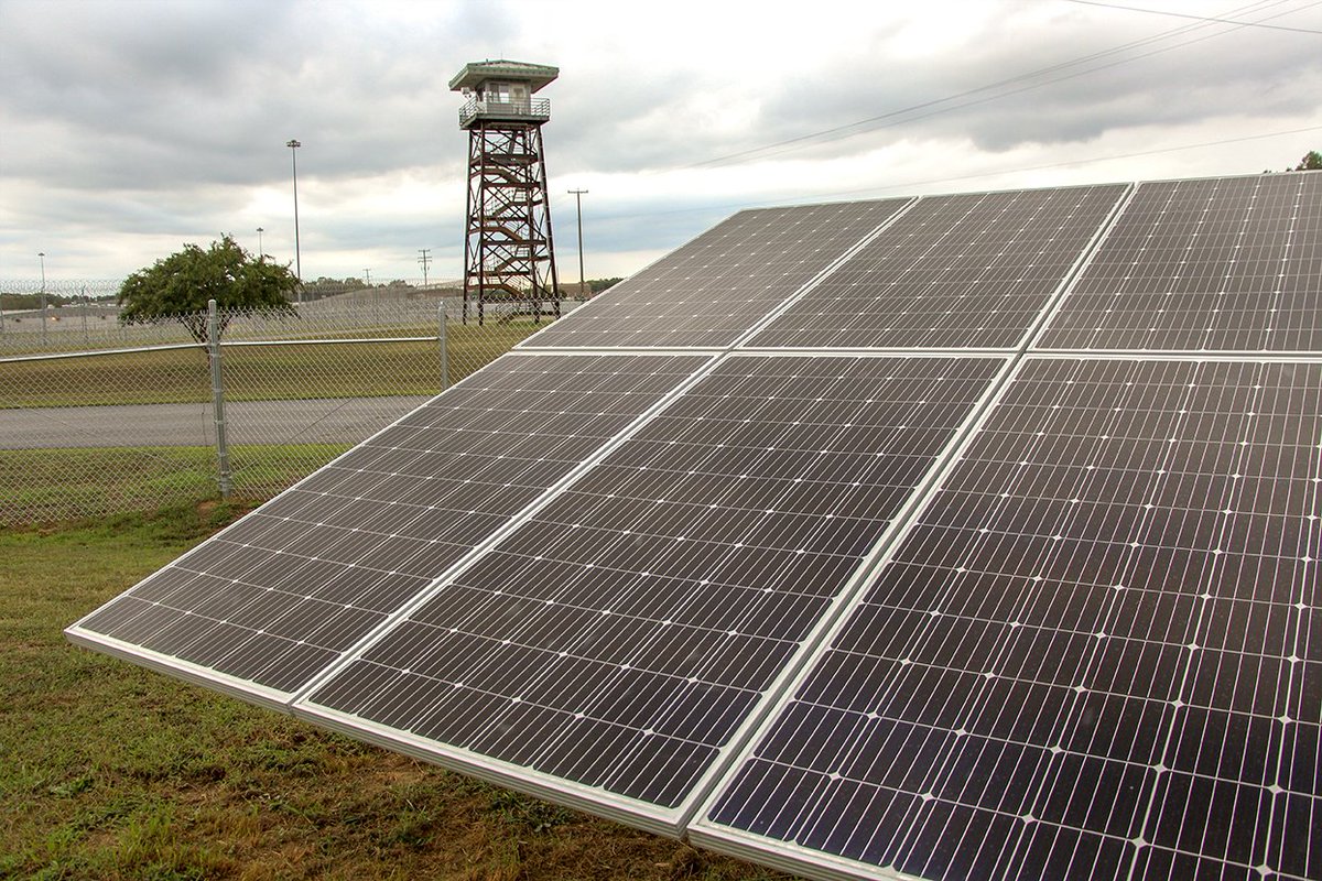 VADOC's tweet photo. Today, @GovernorVA announced the recipients of the 2019 Governor’s Honor Awards.  The @VADOC Infrastructure and Environmental Management Unit earned the Diversification of Energy Sources award for installing a new solar energy project at Haynesville CC.  https://t.co/MBMEY280qU https://t.co/aOglx9A8Vp