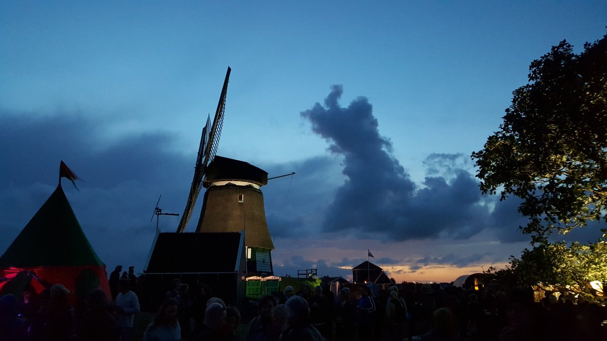 Vrijdag a.s. Summer Broke , een mini-festival in Etersheim ter ondersteuning van de organisatie van haar grotere broertje Summer Breek. Leuke muzikale acts op een wonderschone locatie. Ben je erbij?

#muziek #festival #summerbreek