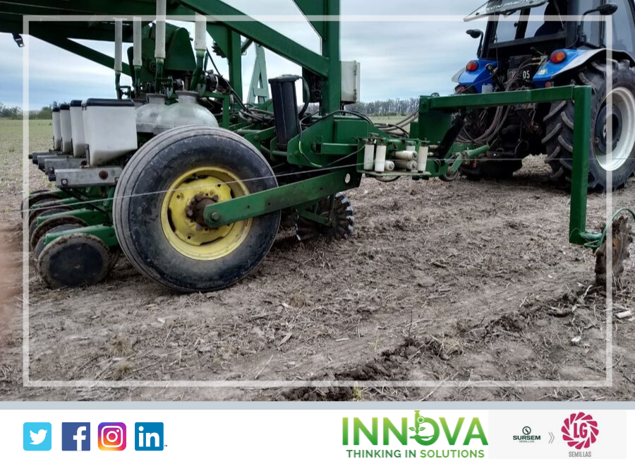 IAgroservicios's tweet photo. 👉Seguimos con la siembra de materiales de @LG_SEMILLAS en busca de máximos rendimientos!, hoy estamos en Viale Entre Ríos!

#sursem #LGsemillas #maximorendimiento #maiz #corn #siembradegruesa2019 
#thinkinginsolutions https://t.co/7ifiHAC7Gd