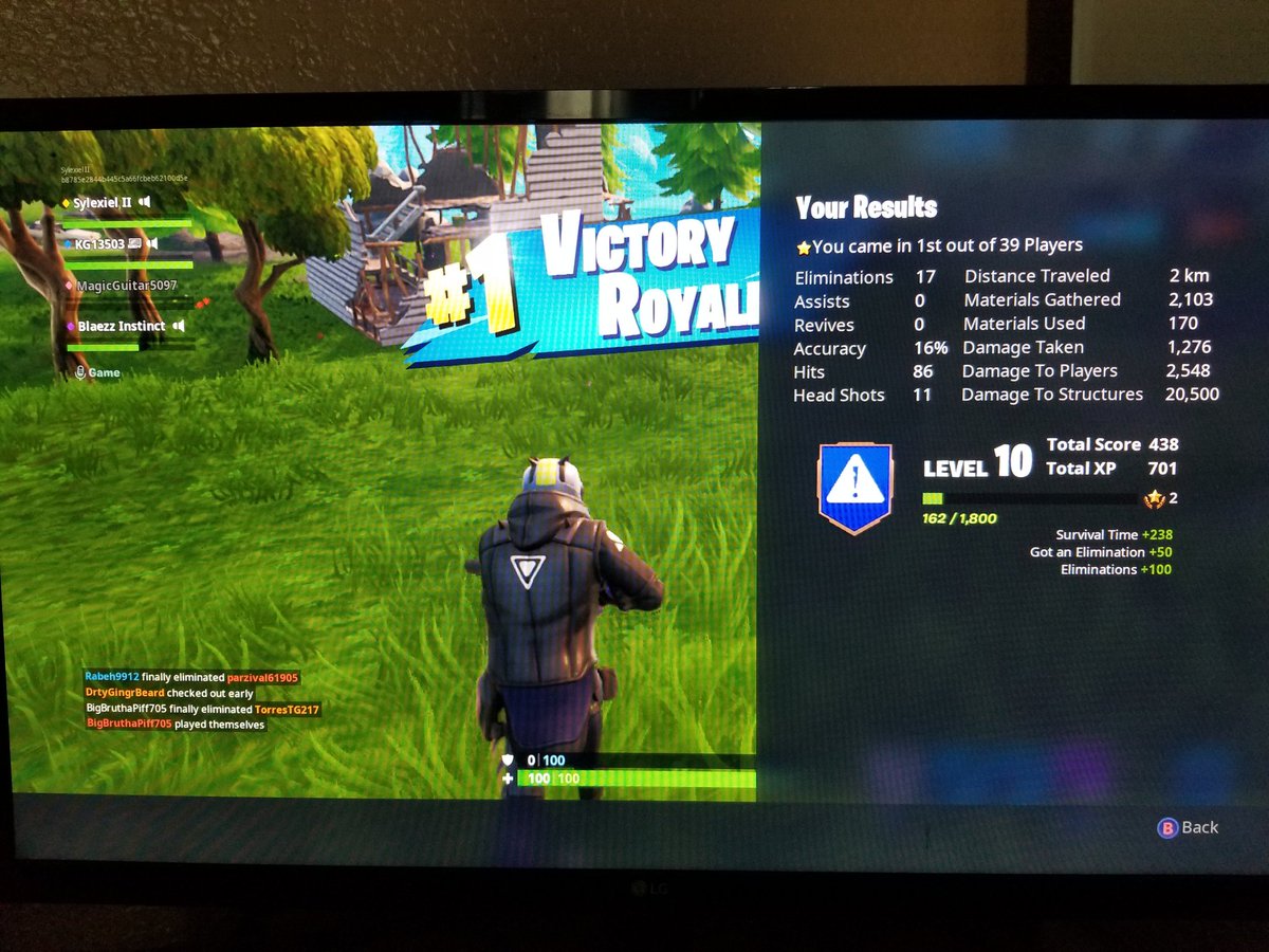 Kendiel_Dizzle's tweet photo. First game back from my business tour and already broke my record of career high 17 eliminations #fortnite #breakfromthegrind https://t.co/qvYzGWrY84
