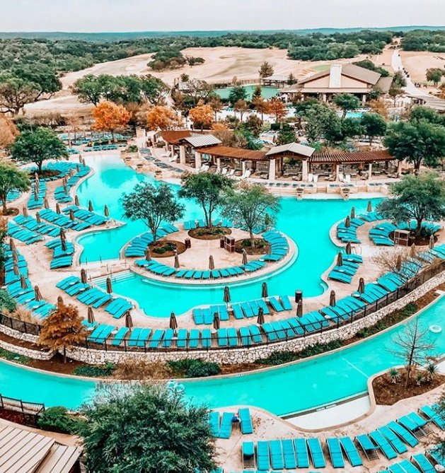 JWSanAntonio's tweet image. USA Today's Readers' Choice Awards have been posted and @JWSanAntonio stands in the top few. @USATODAY 
ksat.com/news/two-of-th… #bestpool #waterpark