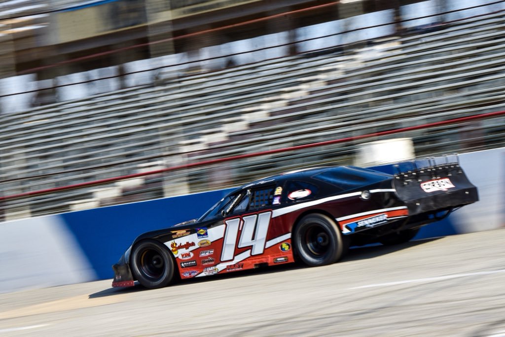 RacingAmerica's tweet photo. @connorokrzesik Chasing Two Championships at @5FlagsSpeedway:
https://t.co/MhXX4HsNSy

@SoSuperSeries https://t.co/8esBYyUpRa