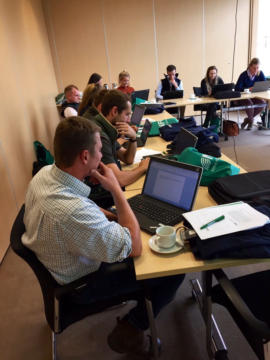 Kicking off the NFU ambassador programme early this week🚜🌱🌾👌🏻 Flying the flag up in NFU HQ for <a href="/NFUCymru/">NFU Cymru 🚜</a> <a href="/EngColegsirgar/">Coleg Sir Gar Landbased Engineering</a> @ColegSirGar 🚜🌱🐑🔧🏴󠁧󠁢󠁷󠁬󠁳󠁿