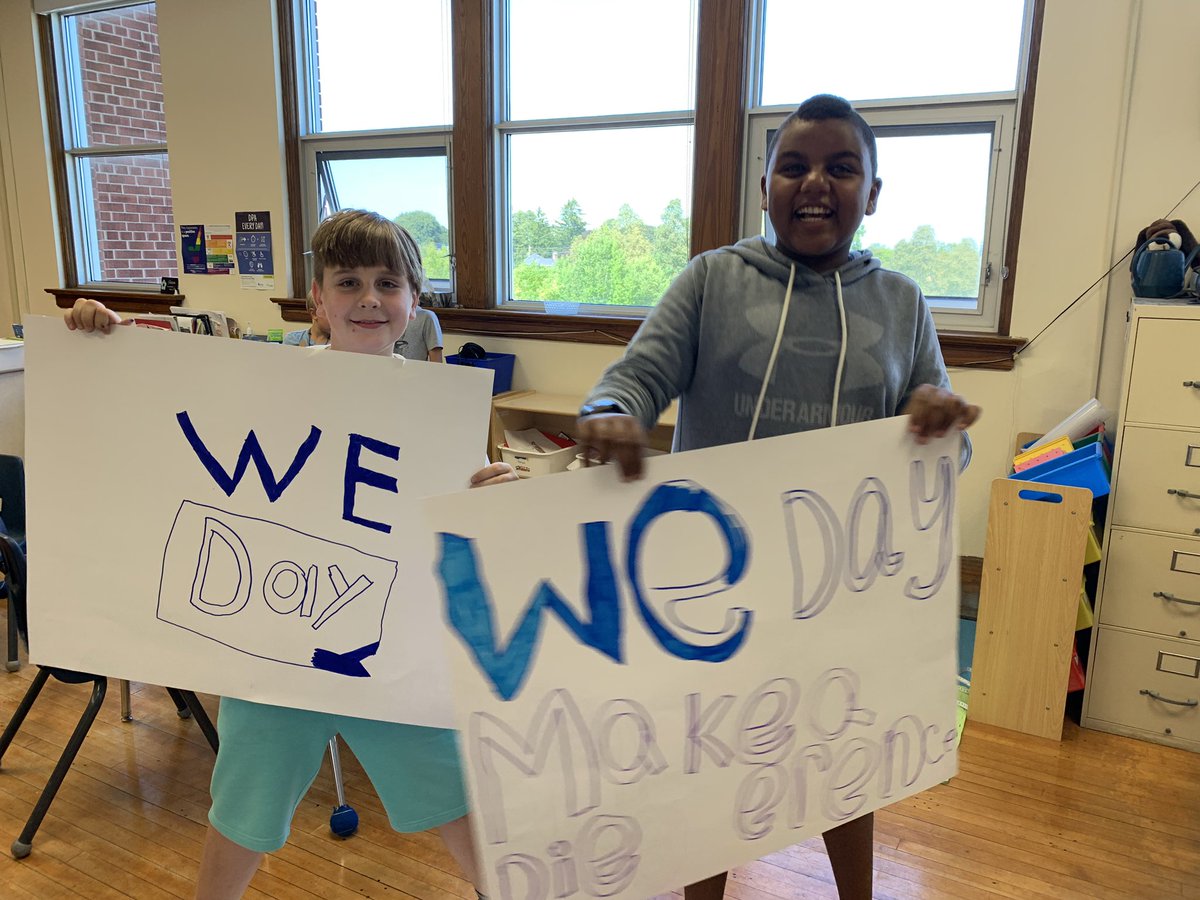 LukezichL's tweet photo. Nine grade 6 students at Sheppard @shewrdsb are all ready for #WEdayToronto #BeTheChange @Bill_Lemon_SO https://t.co/hdzmsgIMVq