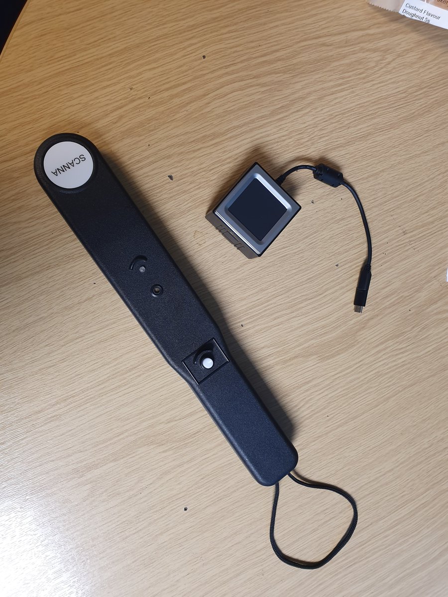 SparkbrookWMP's tweet photo. Officers are continuing patrols this evening battling knife crime as part of #OpSceptre equipped with finger print devices and knife wands to takle violent offenders #OpMalefic #ProjectGaurdian @SarahBurtonWMP @TomJoyceWMP @KennyBellWMP @NKirkpatrickWMP https://t.co/uFBoIzbjOS