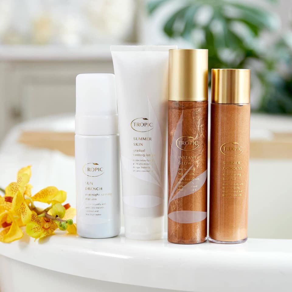☀️The chill is already in the air and your Summer tan is fading! 😱
Then maybe try one of these beauties... 
Which one suits you...
🧡overnight tan
🧡gradual tan
🧡instant tan
🧡instant shimmer to enhance your skin colour?