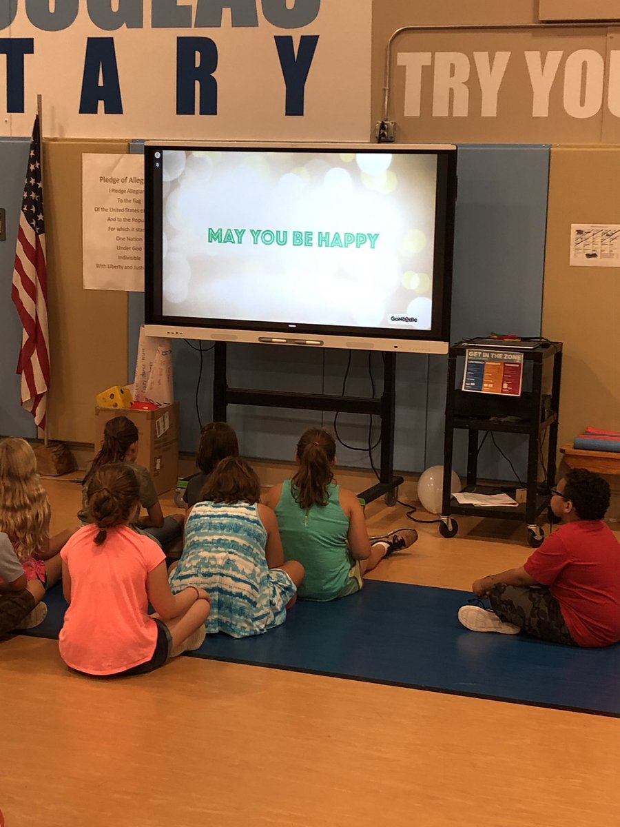 lincoln_pe's tweet photo. We are loving our smart board! Today, we used yoga as part of our “Cool down.” https://t.co/S3DmJR2AEj