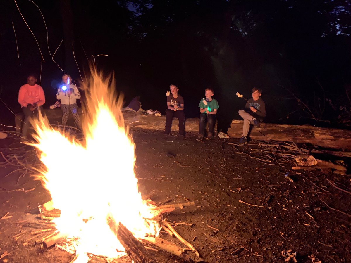 Phoenix_Ashford's tweet photo. Last evening and it is camp fire time https://t.co/UbLuTjAMtF