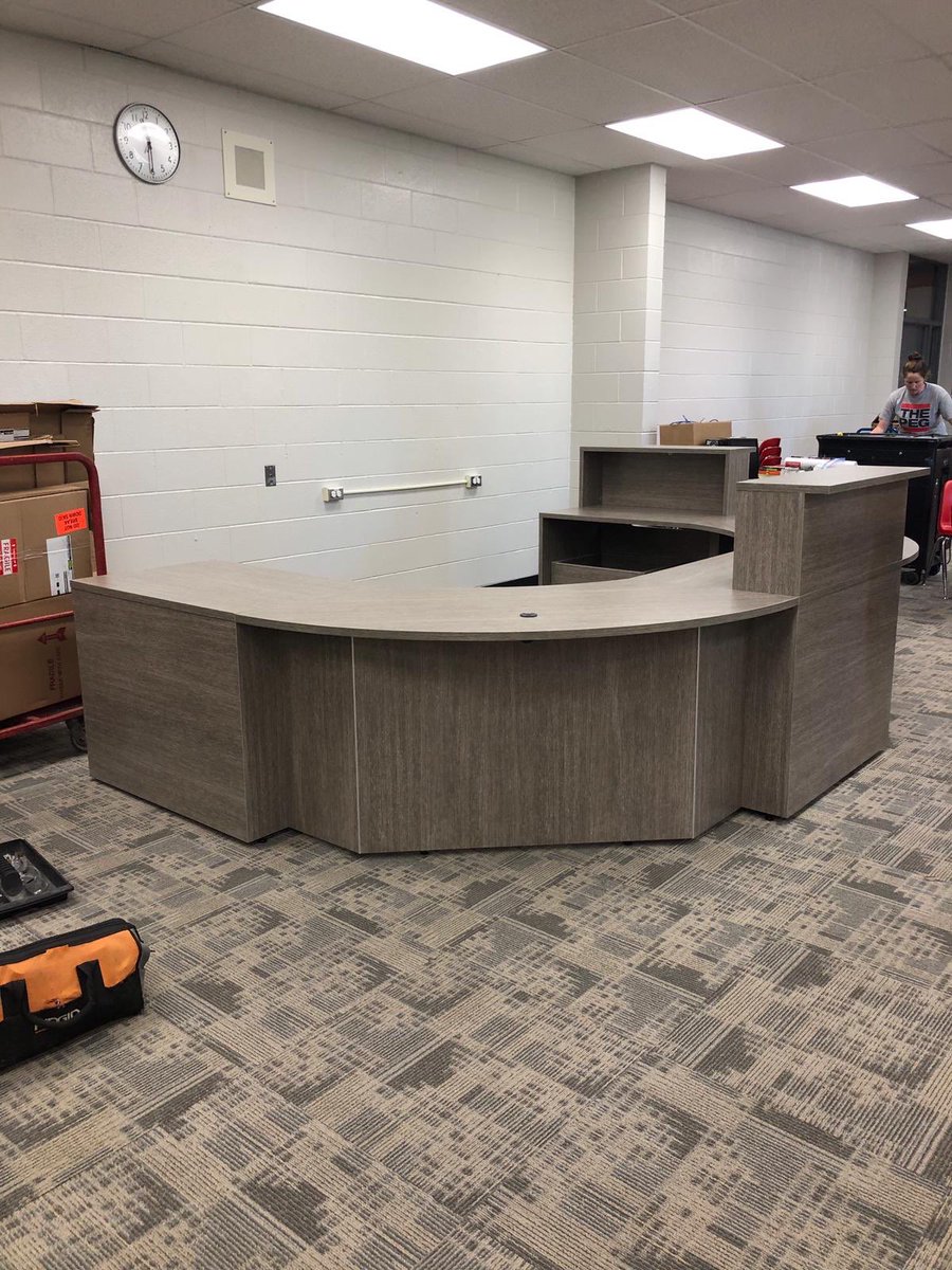 NMSHanover's tweet photo. The new circulation desk for our Leaning Commons arrived today! A great addition to a great space!Yet another piece... #NMSHanover https://t.co/cNq4Iv9tp4