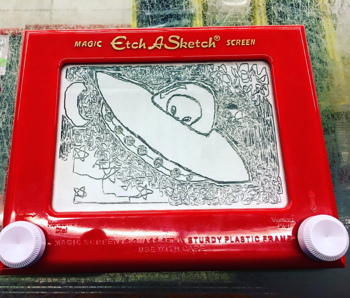 Brightems_'s tweet photo. #etchasketch 👽🛸 https://t.co/f0iwXA8nep
