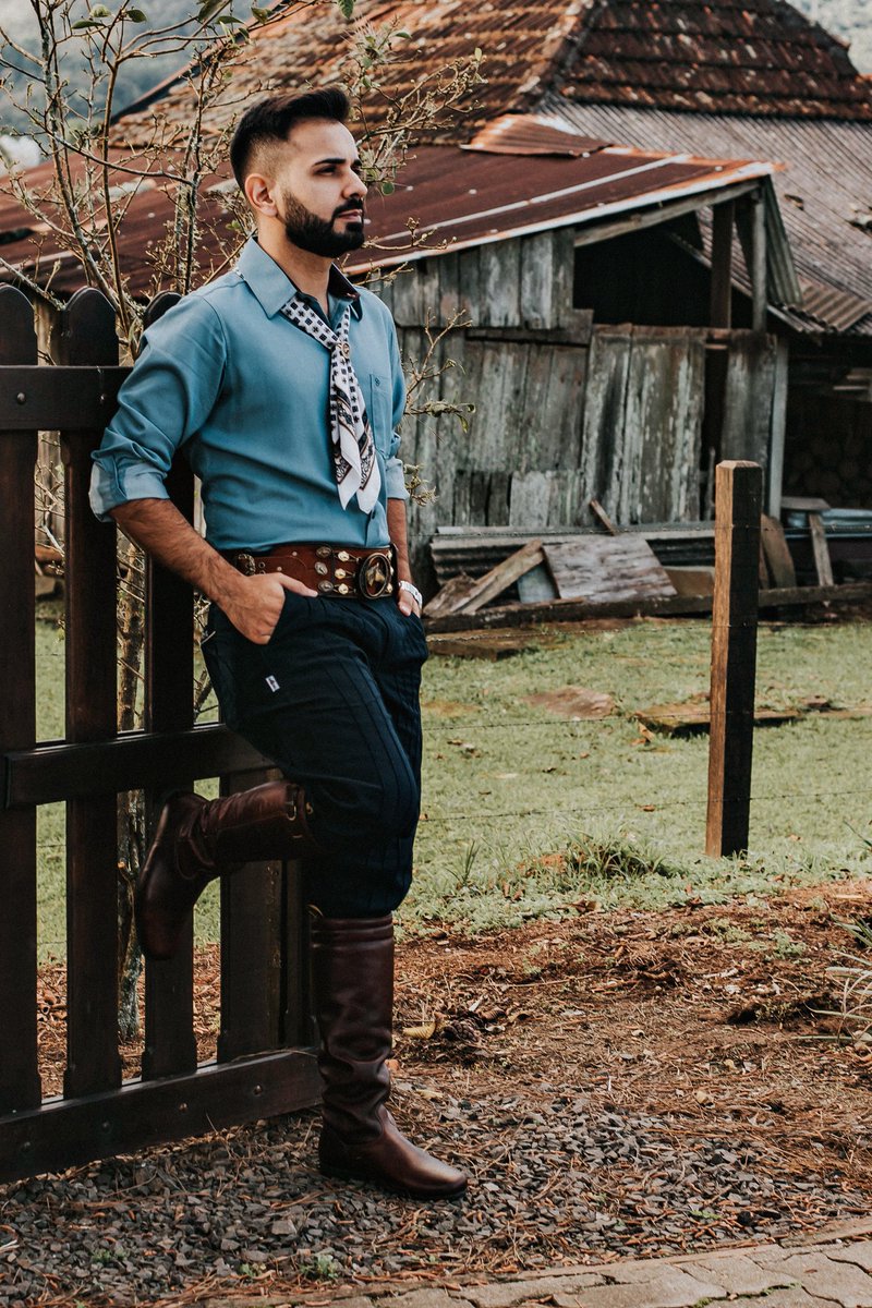 cristian_dutra's tweet photo. - Gaúchos e gaúchas de todas as querências:
Hoje temos um show especial, com os clássicos do baile gaúcho pra vocês, na Semana Farroupilha de #Gramado!
Te espero por lá, a partir das 19:30h.

#CristianDutra #semanafarroupilha #diadogaucho #riograndedosul #gramado #pilcha https://t.co/jCiXkWq4nC
