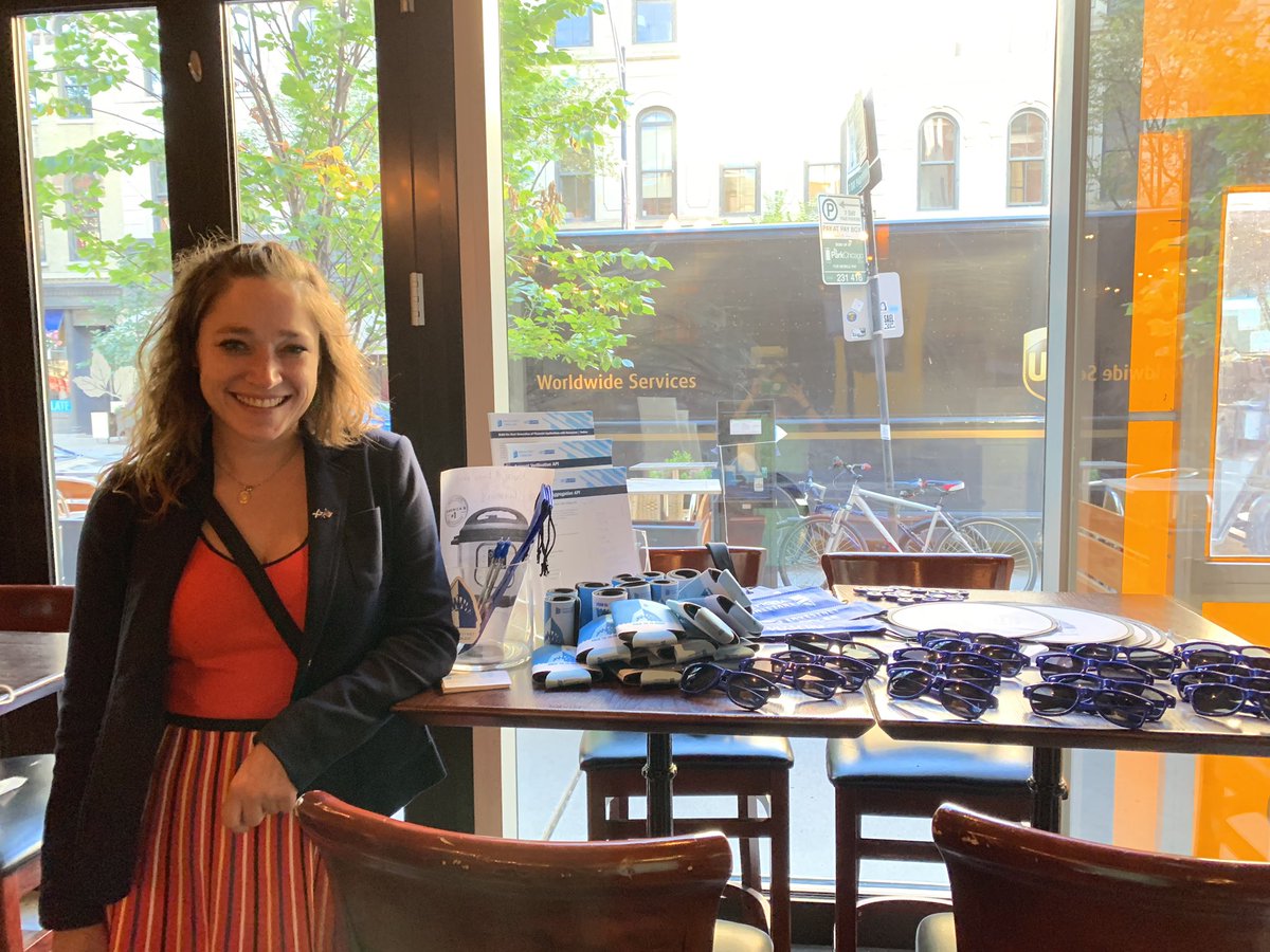 Yodlee's tweet photo. Excited to be in #Chicago for FinTEx’s #FinTechWomen #cocktails and #connections sponsored by @Yodlee! #FinTechFun #FinTechFriends #FinTechWineTasting https://t.co/qx5uZ8lECN
