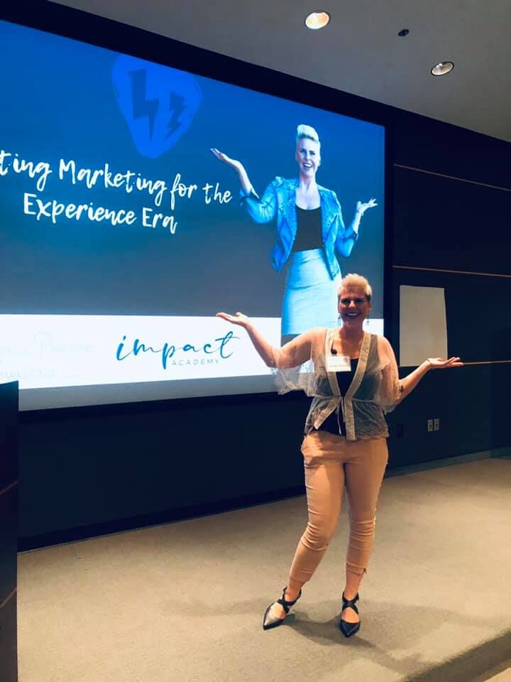 StrategiesPay's tweet photo. She’s an experience girl, in an experience world..

Thanks to @bravamagazine for hosting our latest career workshop, where we broke down the steps YOUR business can take to bring your marketing strategy into the Experience Era. https://t.co/DBylNdXXUO
