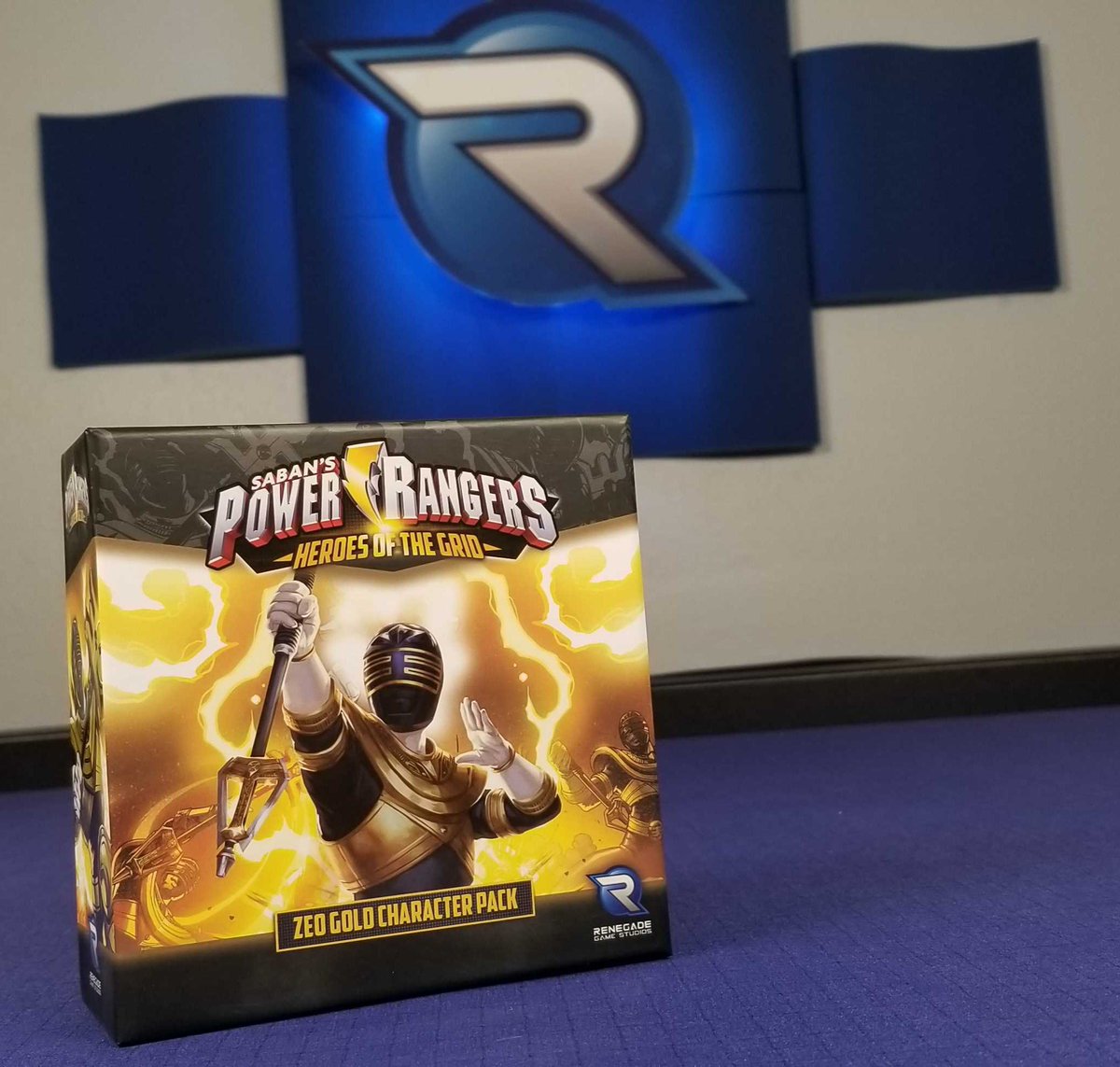 PlayRenegade's tweet image. We're unboxing Zeo Gold right now!

Come join us for this #PowerRangers extravaganza!

twitch.tv/PlayRenegade

#PlayRenegade #BacktotheGrid #HeroesoftheGrid #HOTG