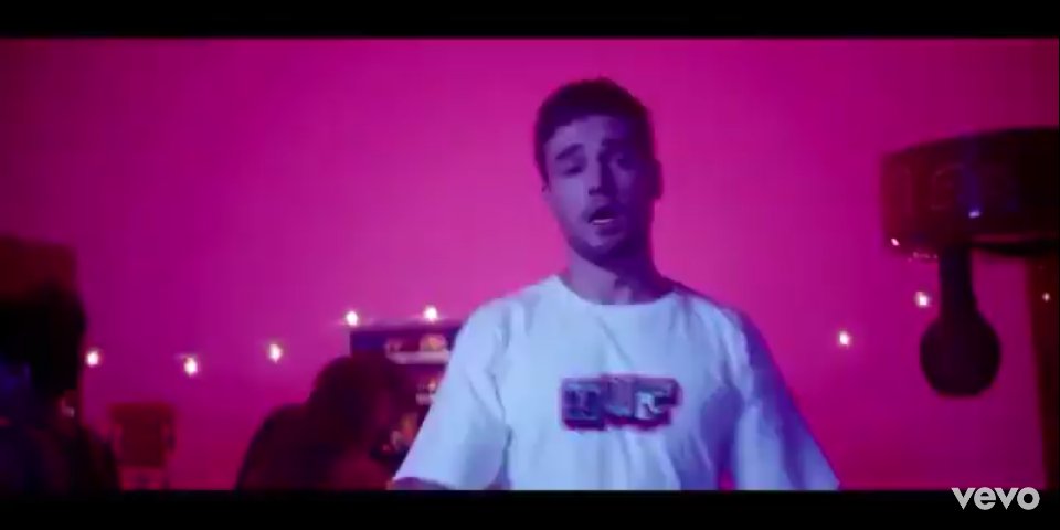 habits91's tweet photo. TE AMO TE AMO TE AMO TE AMO
#StackItUp
#StackItUpOutNow https://t.co/abQyf4FlIz