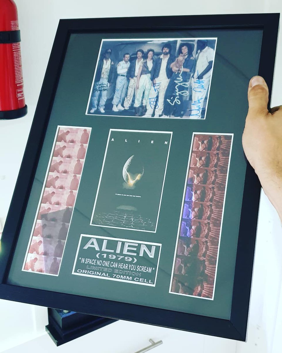 Luisnostromo's tweet photo. Love these Original 70mm film cell from ALIEN
Look at my stories to see how I lighted them from behind 🙂
__ __ __
#ALIEN #Ripley #SigourneyWeaver #70mm #70mmfilm #Filmcell #RidleyScott #originalfilm #Xenomorph #Giger #HrGiger https://t.co/F4WJVyIMLX