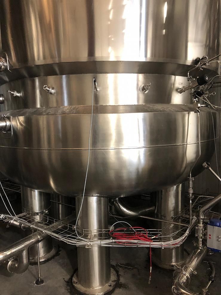 SolarisBiotech's tweet photo. Solaris Delivers Industrial Fermentors for Food Processing #bioprocessing #foodtech #foodsafety 

https://t.co/2OXKQCMvio https://t.co/lHpV6uJ7lu