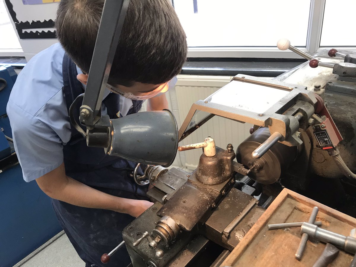HHHSTech's tweet photo. Year 10 Engineering using the centre lathe to face off and turn down a piece of mild steel #quality #slowlyslowly https://t.co/RLvWxMdAfb
