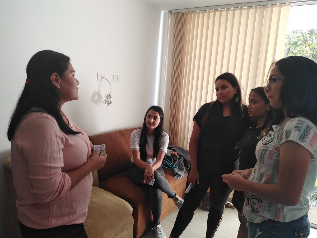 Heidyemozo's tweet photo. Trabajar con los jóvenes para cementar el futuro y así sentir que #AntioquiaEsNuestra
#CR75 #Antioquia https://t.co/vnDoV4KTQa