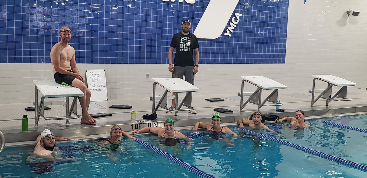 YMCAHeather's tweet photo. Thanks #FMGATORS Head Coach @ErichRichardson for coaching the Adult Swim Training this morning! We learned some things about breathing technique this morning :) https://t.co/3sSZbBr94Z